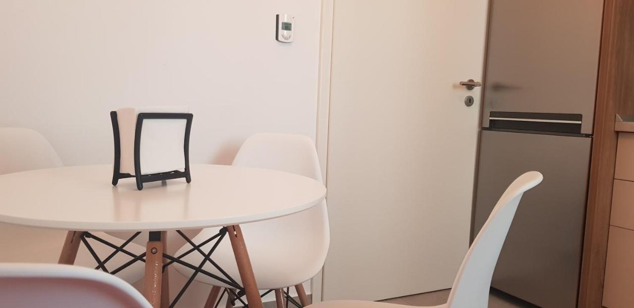 Savas Cosmopolit Brasov Magnolia Apartment ภายนอก รูปภาพ